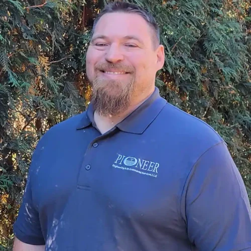 Working at Pioneer, the leading environmental consulting firm in Chicago. Testimonial from Vine Starr